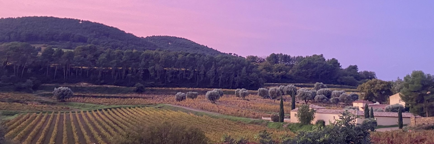 Le Domaine de la Garenne au coucher du soleil Le Domaine de la Garenne au coucher du soleil